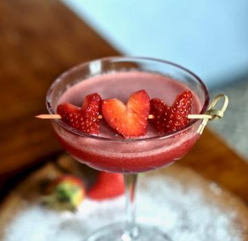 CAIPIROVSKA STRAWBERRY-BASIL